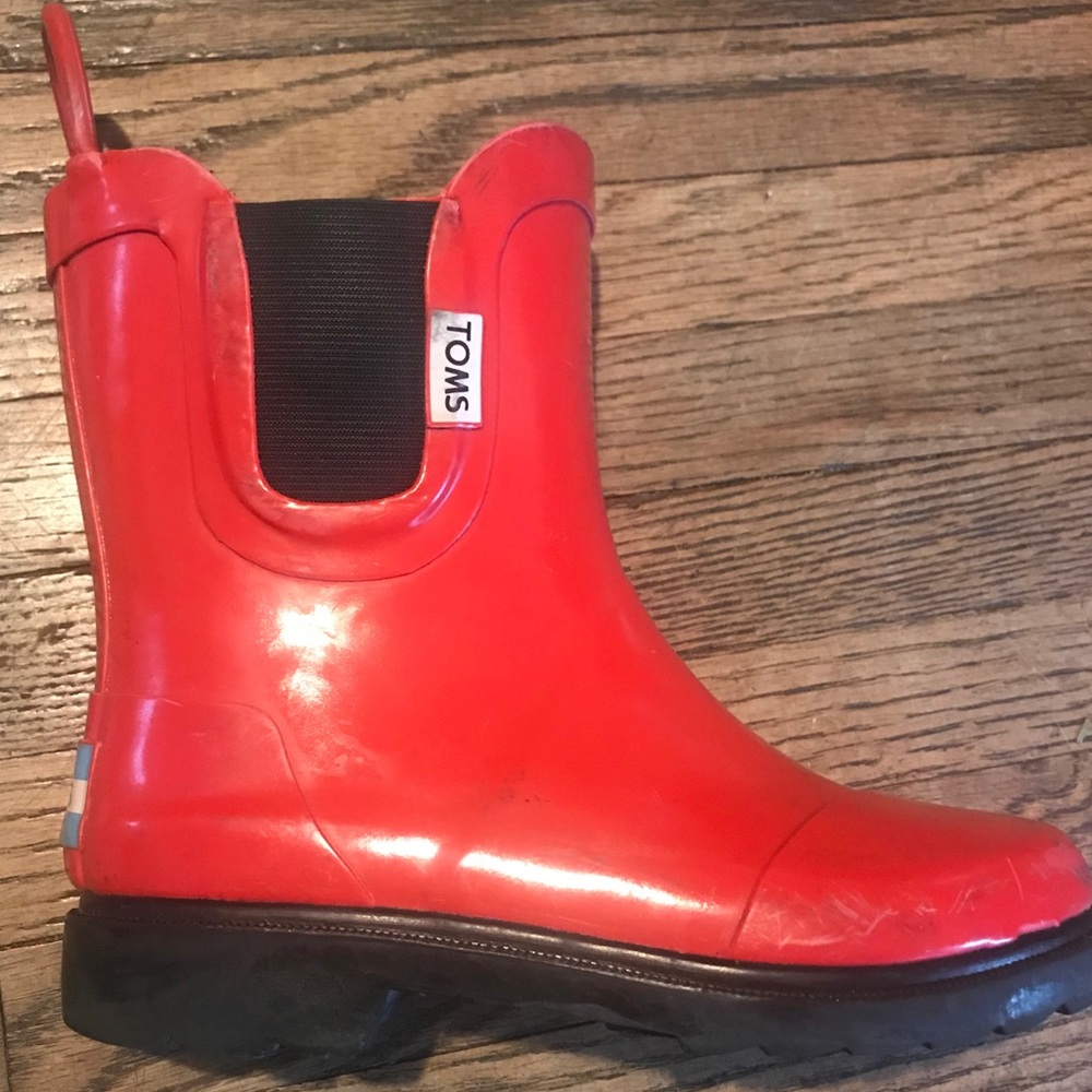 Toms kids red rain boots size 12